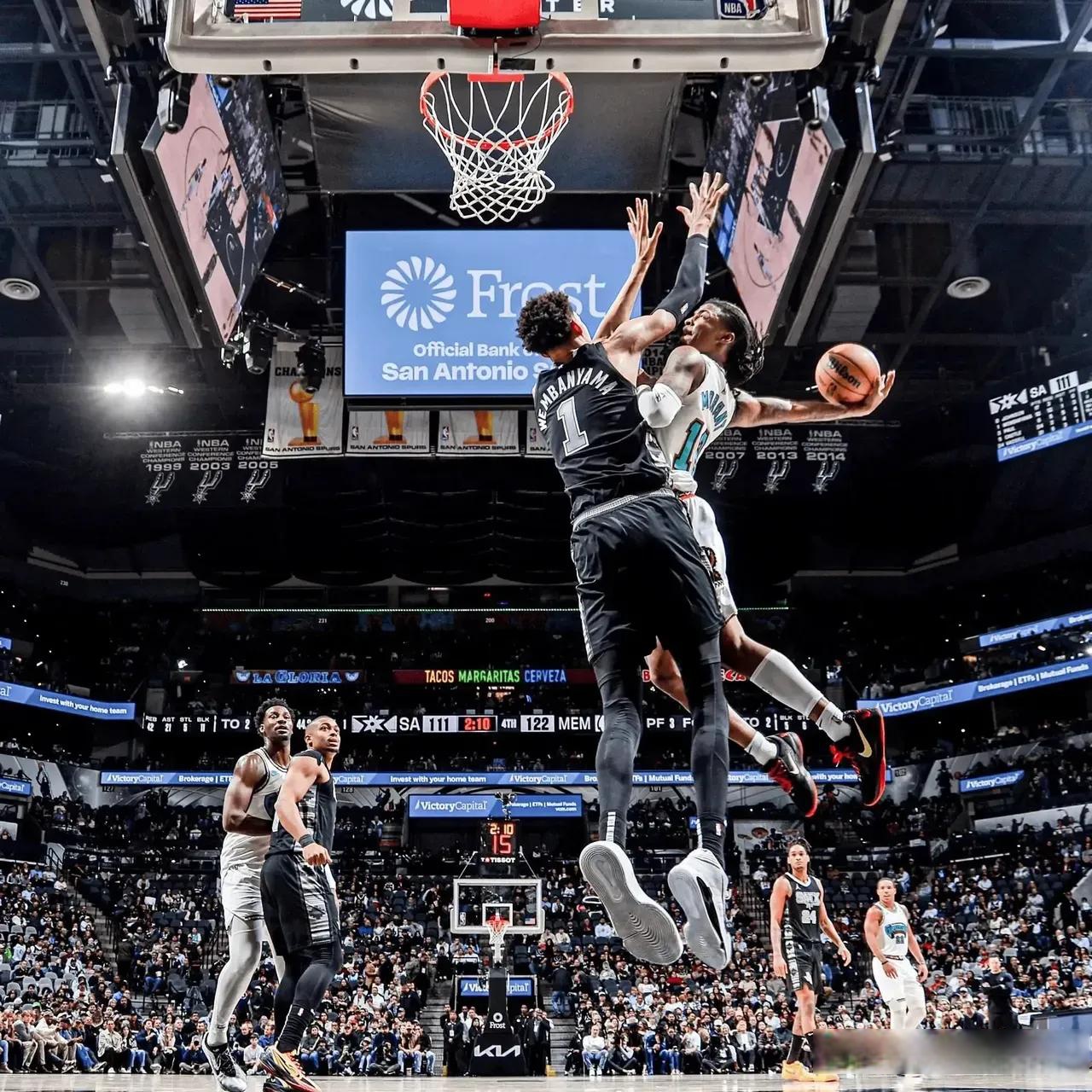 开云体育-赛后突围战来临，底特律活塞围绕NBA常规赛复出首秀，悬念犹存，训练强度明显提升的简单介绍